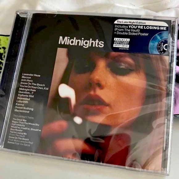Taylor Swift Midnight Late Night Edition MetLife NYC NJ Exclusive CD NEW! - Picture 1 of 1